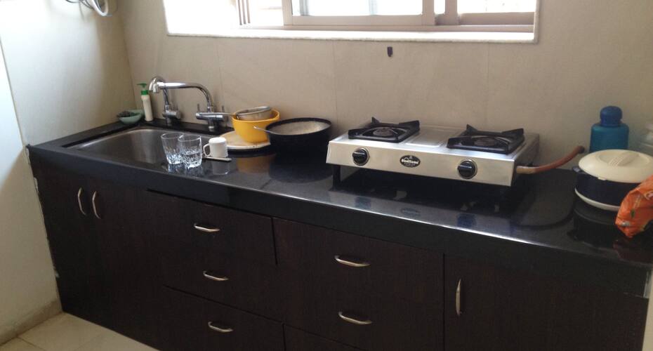 10blossoms Service Apartment Koregaon Park, Pune 4